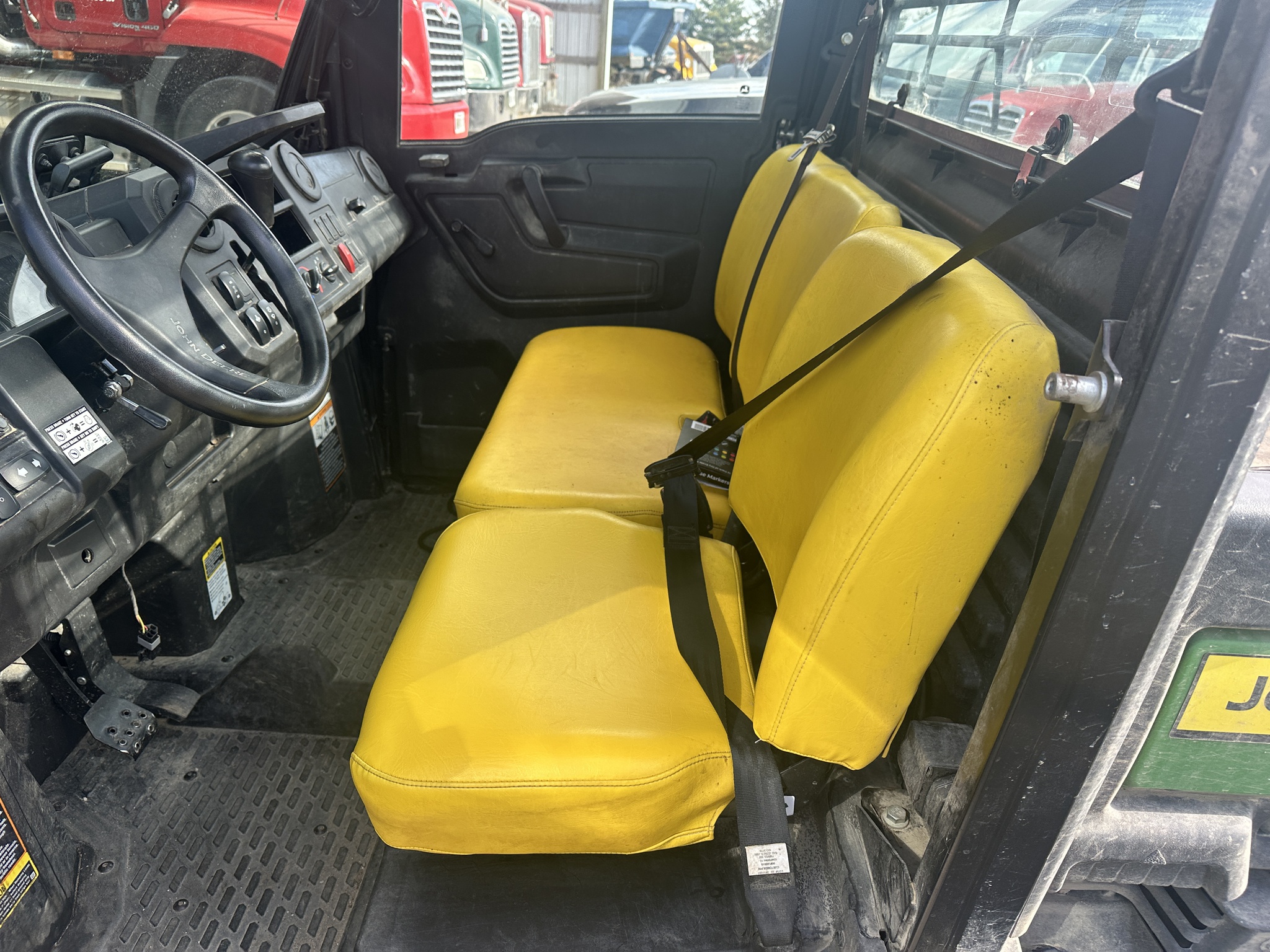 2021 John Deere XUV 835M Image 6