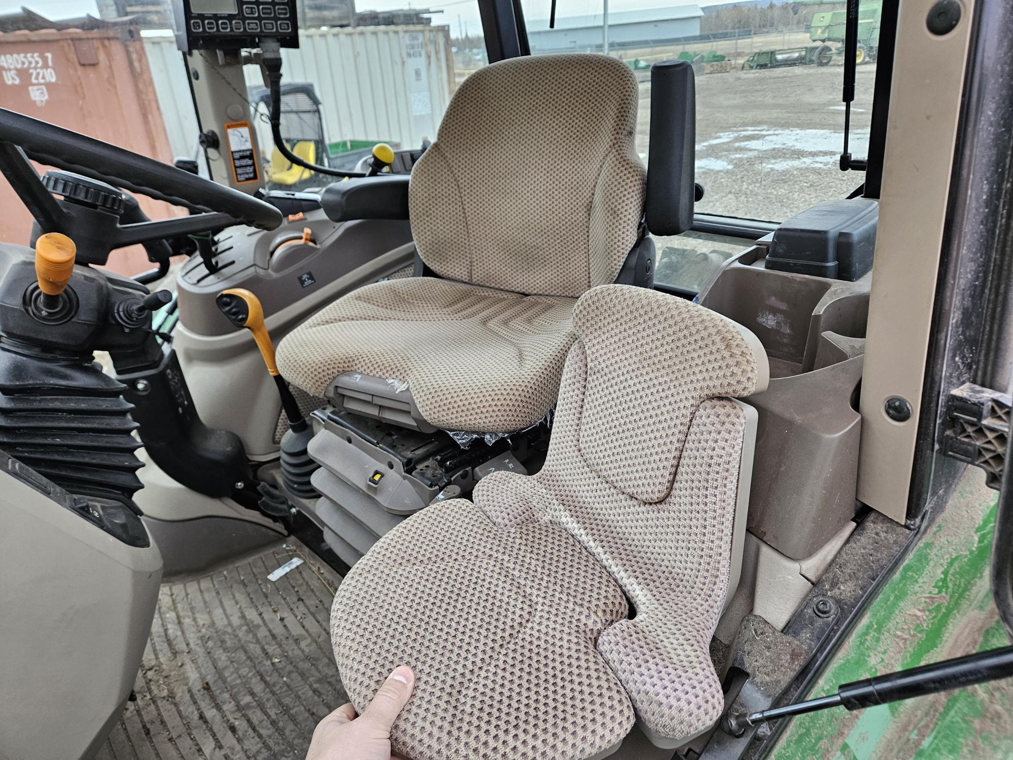 2022 John Deere 5115M Image 5