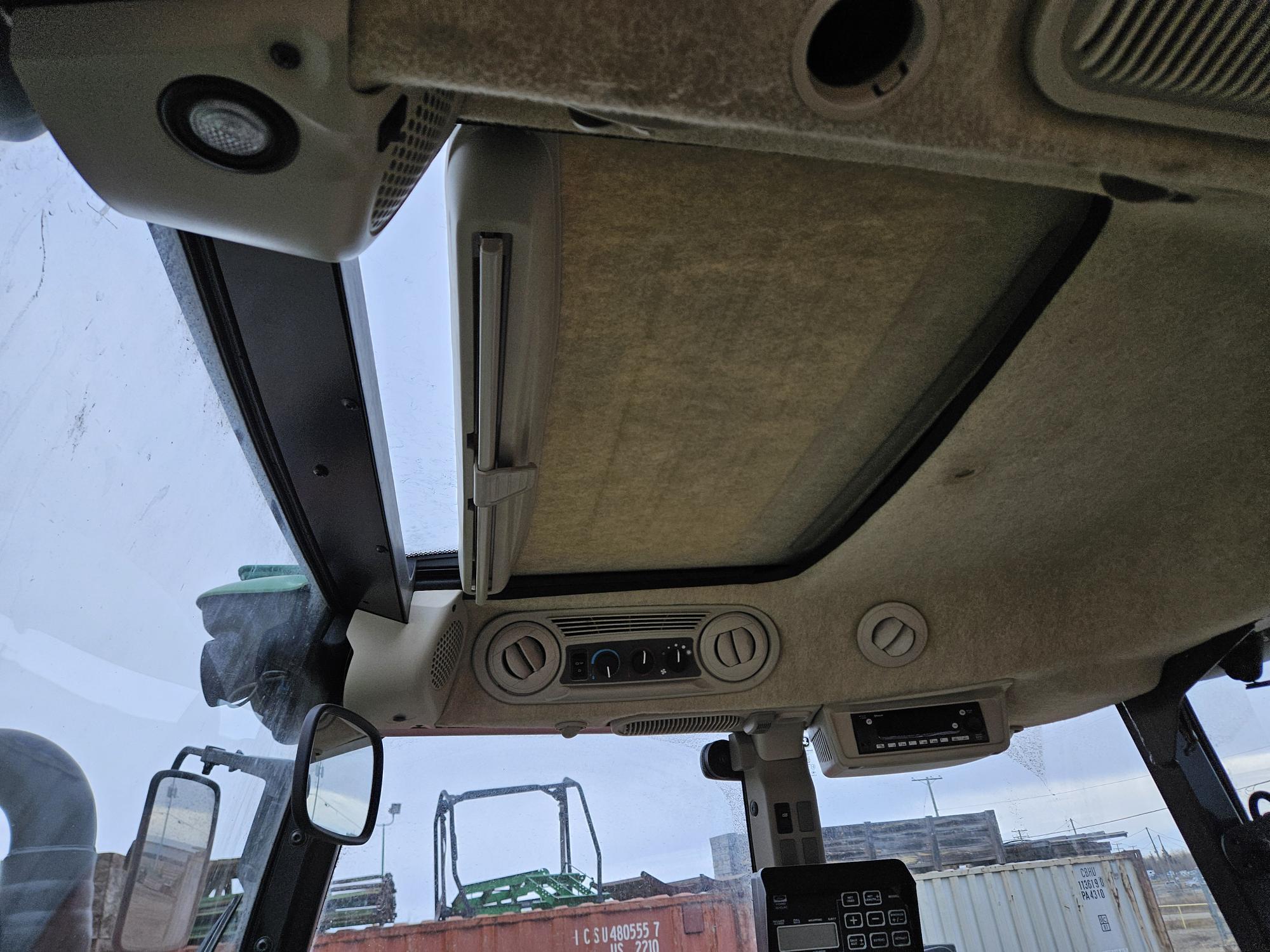 2022 John Deere 5115M Image 6