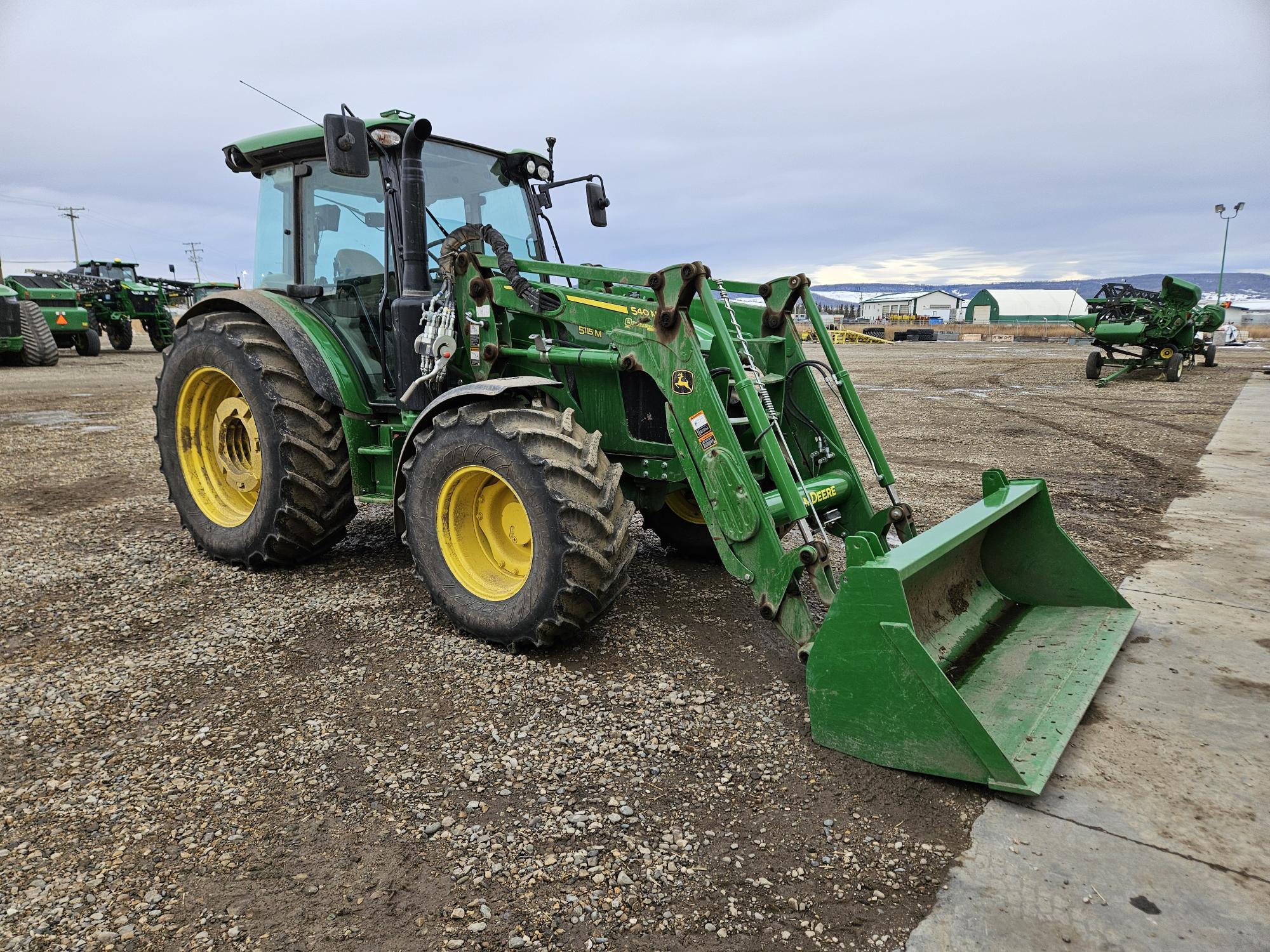 2022 John Deere 5115M Image 2