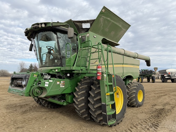 2022 John Deere S780 - Photo7