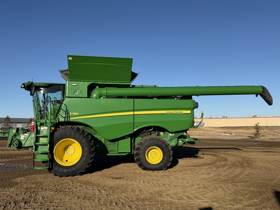 2022 John Deere S780 - Photo6