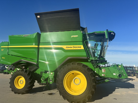 2025 John Deere S7 600 (2nd thumbnail)