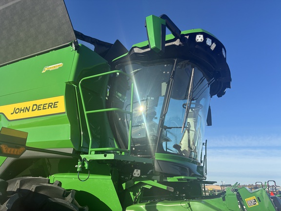 2025 John Deere S7 600 (9th thumbnail)