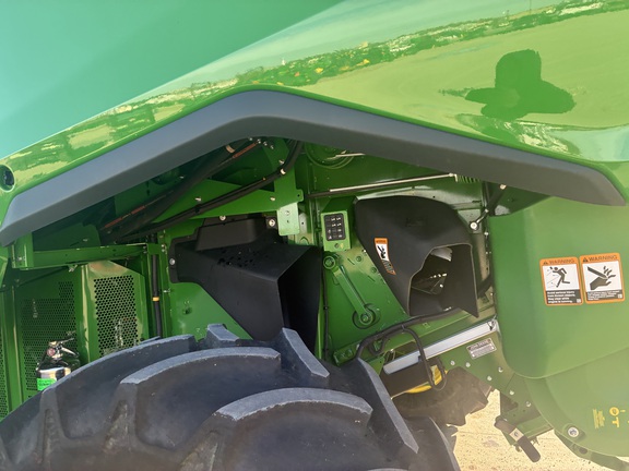 2025 John Deere S7 600 (16th thumbnail)