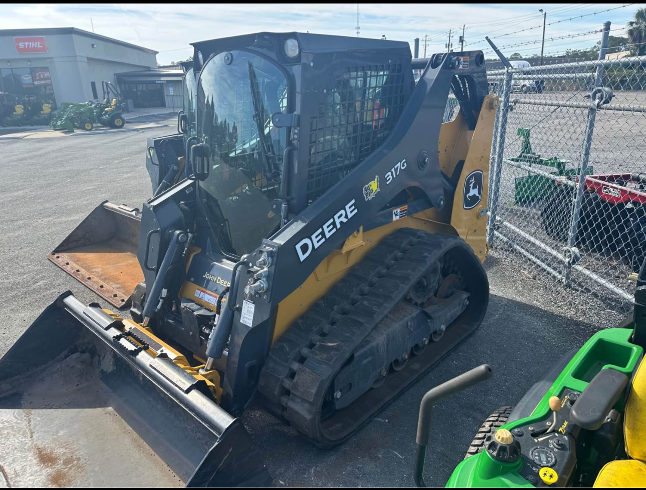 2024 John Deere 317G Image 2