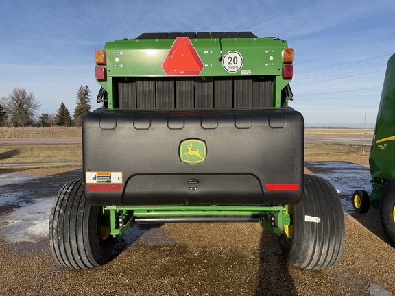 2025 John Deere 561M - Photo4