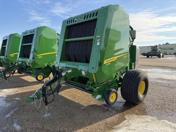 2025 John Deere 561M - Photo7