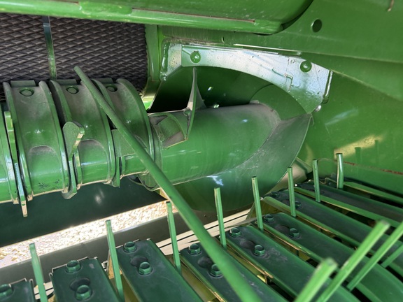 2025 John Deere 561M - Photo21