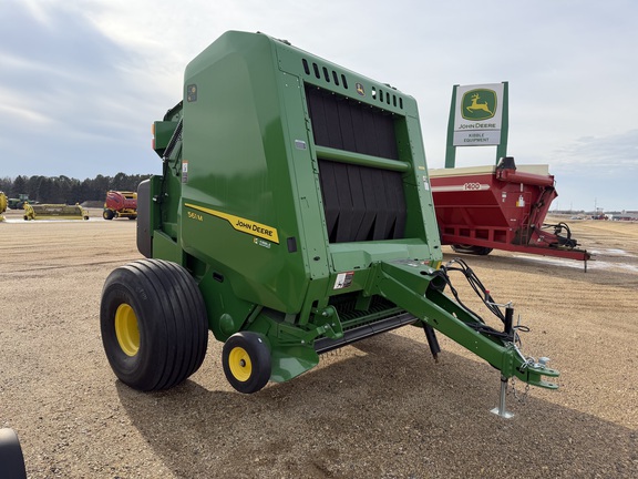 2025 John Deere 561M - Photo8