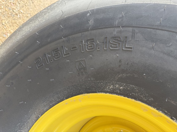 2025 John Deere 561M - Photo12