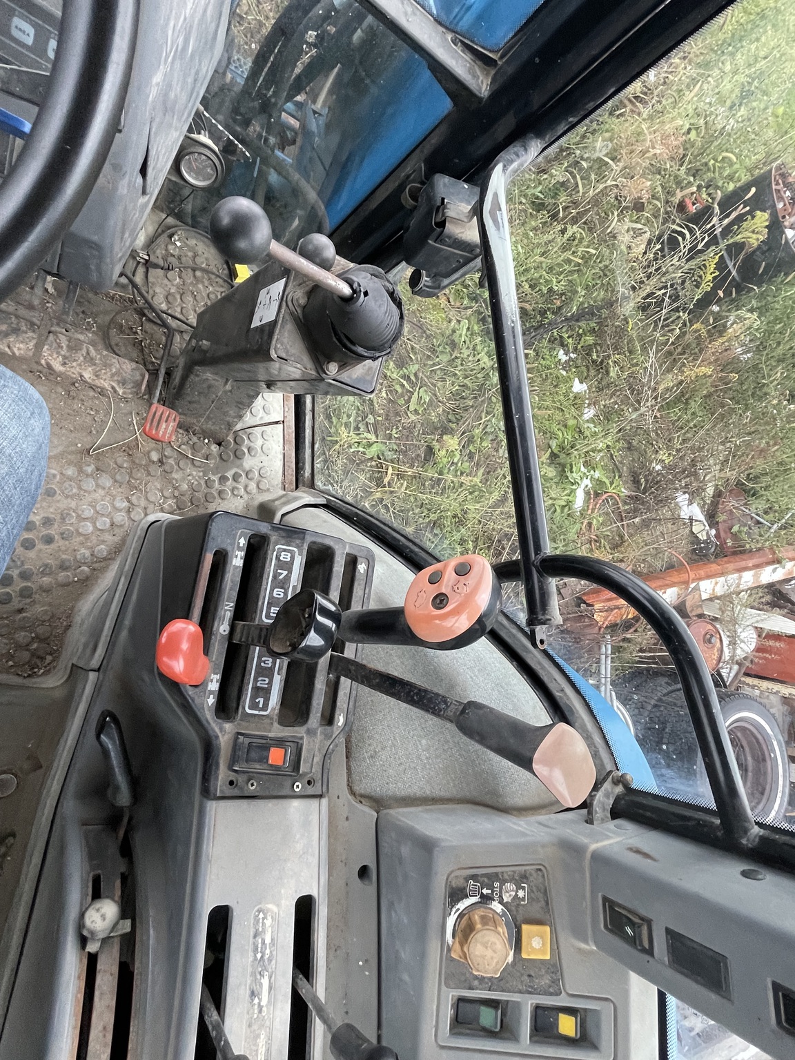 1993 Ford 7740 Image 7