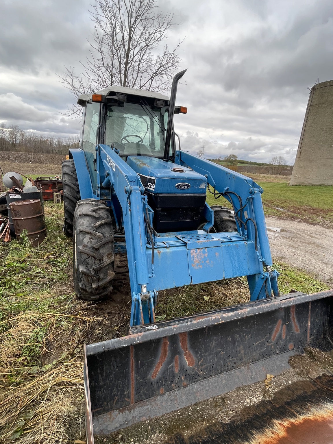 1993 Ford 7740 Image 9