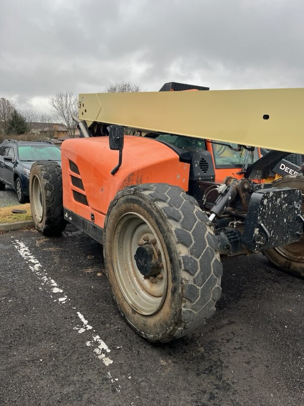 2014 JLG G6-42A Image 4