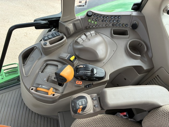2025 John Deere 6M 180 (16th thumbnail)