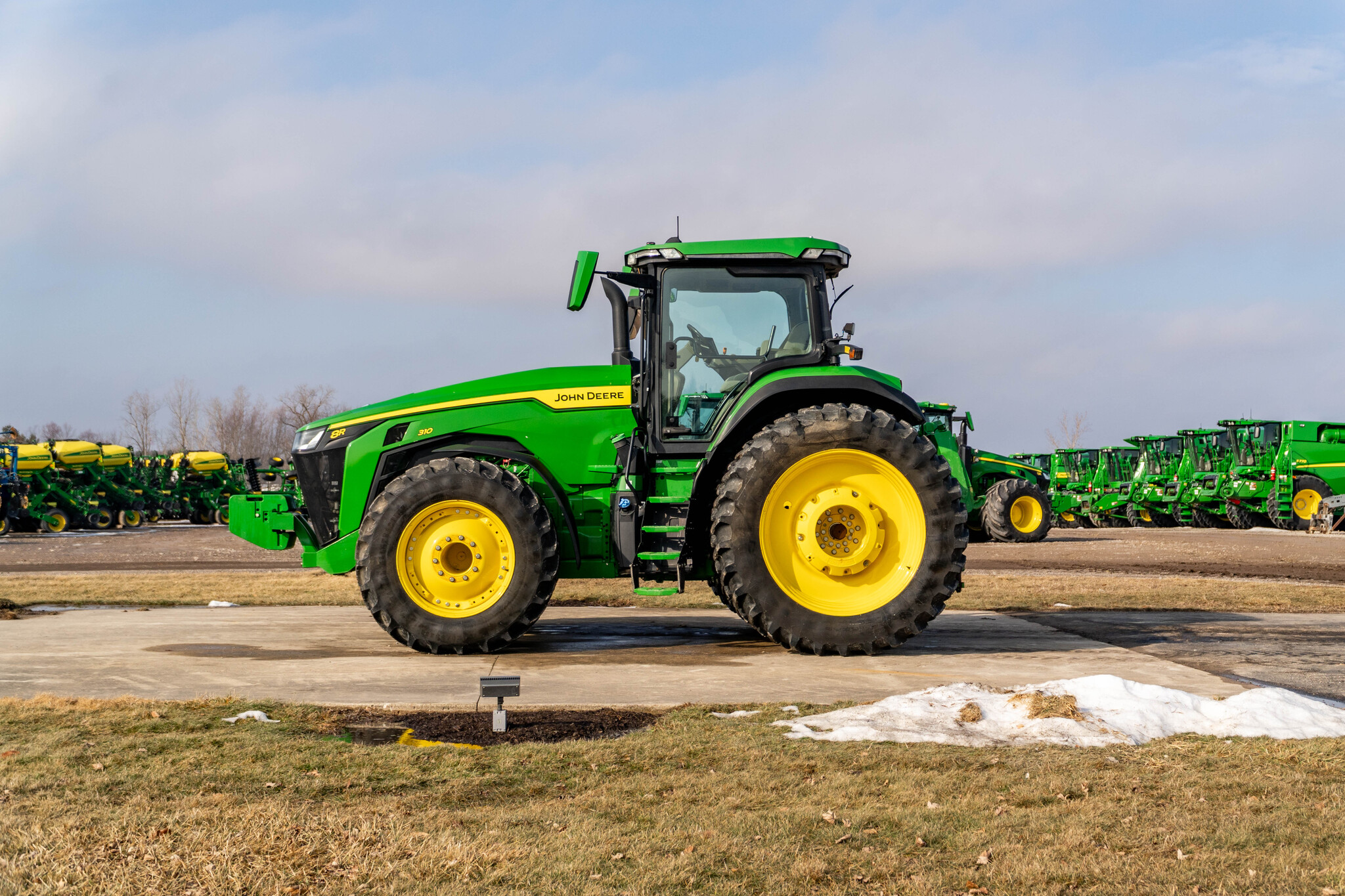 Used 2022 John Deere 8R 310 Row Crop Tractors at Koenig Equipment in Anna, OH - PhotoXL1