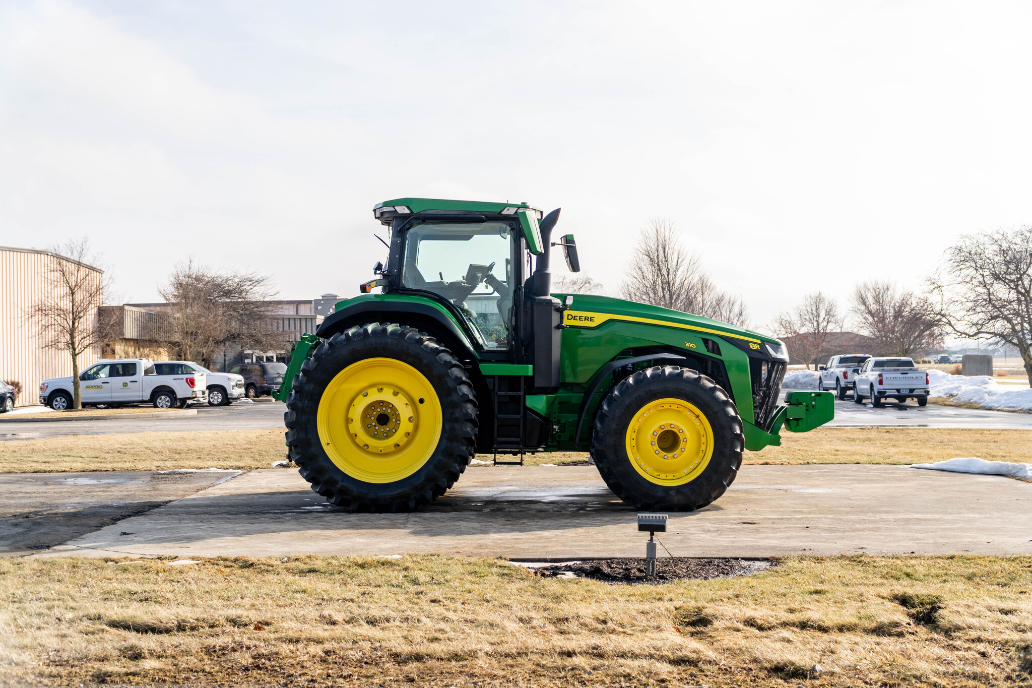 Used 2022 John Deere 8R 310 Row Crop Tractors at Koenig Equipment in Anna, OH - PhotoXL5