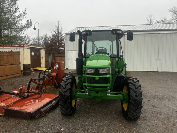 Photo of 2025 John Deere 5105M