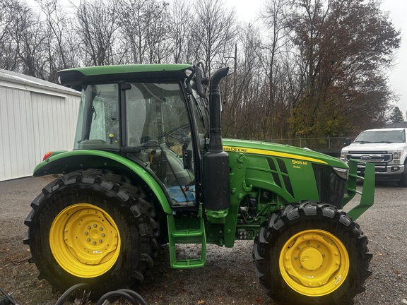 Photo of 2025 John Deere 5105M