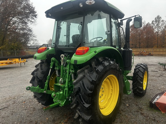 Photo of 2025 John Deere 5105M