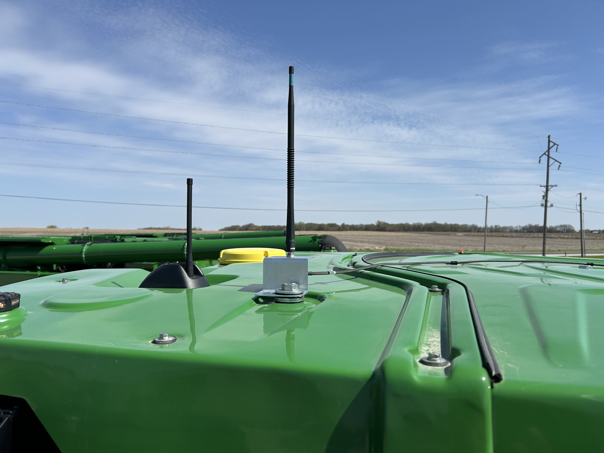  2025 John Deere S7 800 at Heritage Tractor in Galesburg, IL