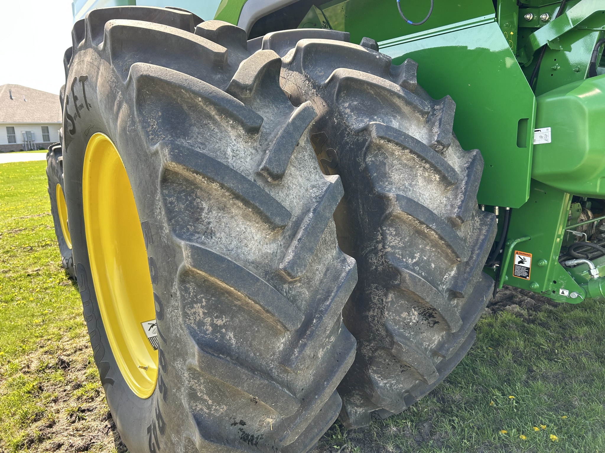  2025 John Deere S7 800 at Heritage Tractor in Galesburg, IL