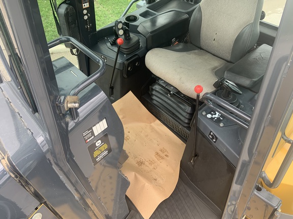 2020 John Deere 750K