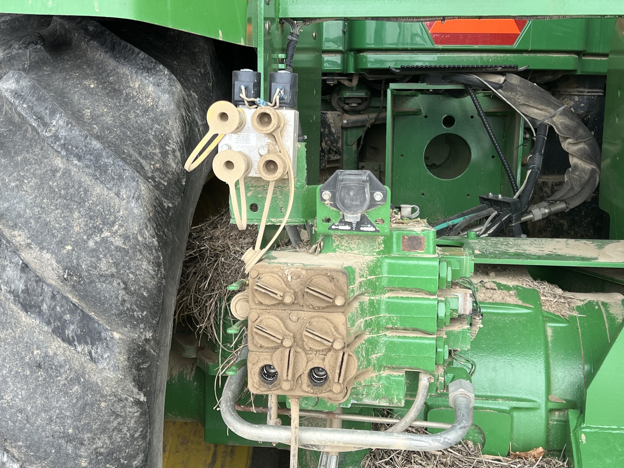 2001 John Deere 9200 Image 17