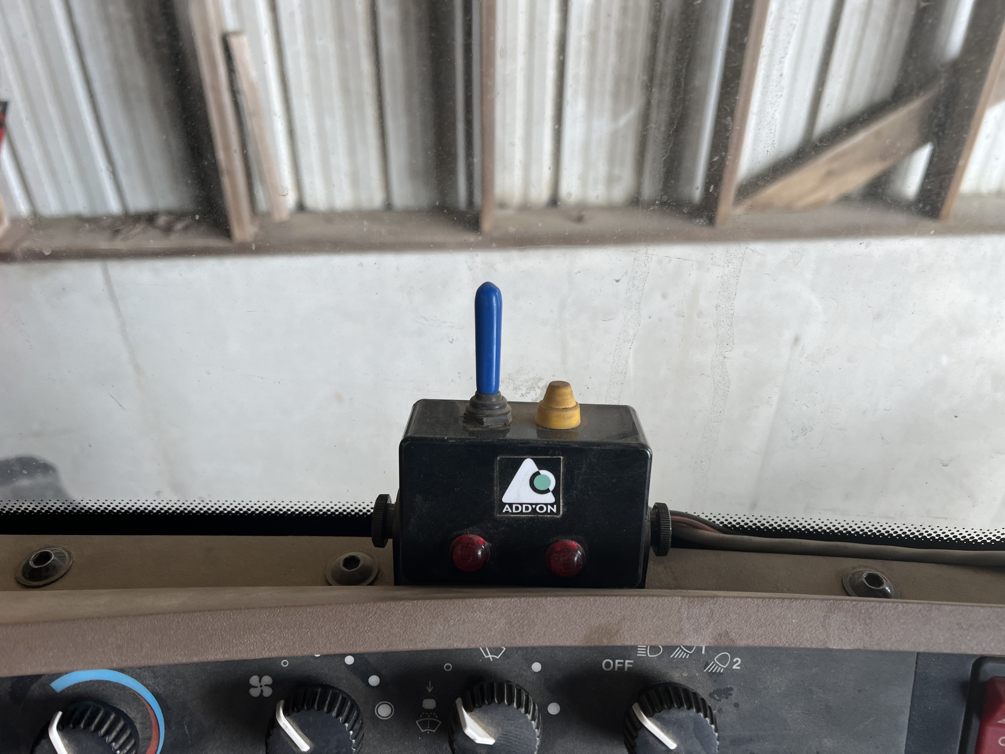 2001 John Deere 9200 Image 24