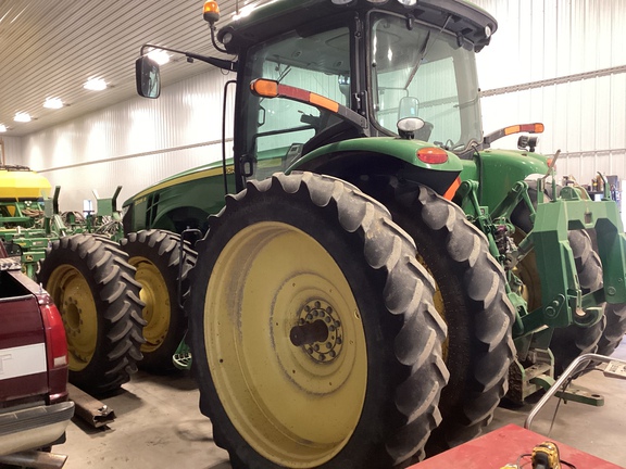 2011 John Deere 8335R - Photo13