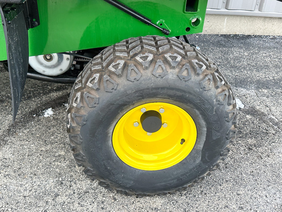 2024 John-Deere TX 4X2