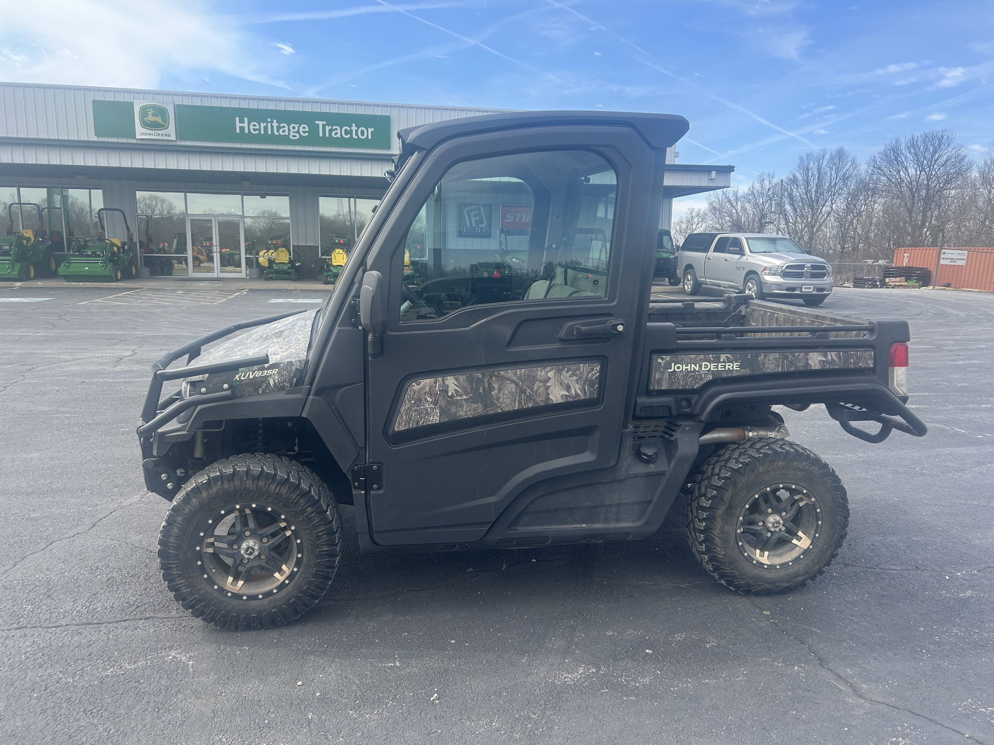  2024 John Deere XUV 835R at Heritage Tractor in Anderson, MO
