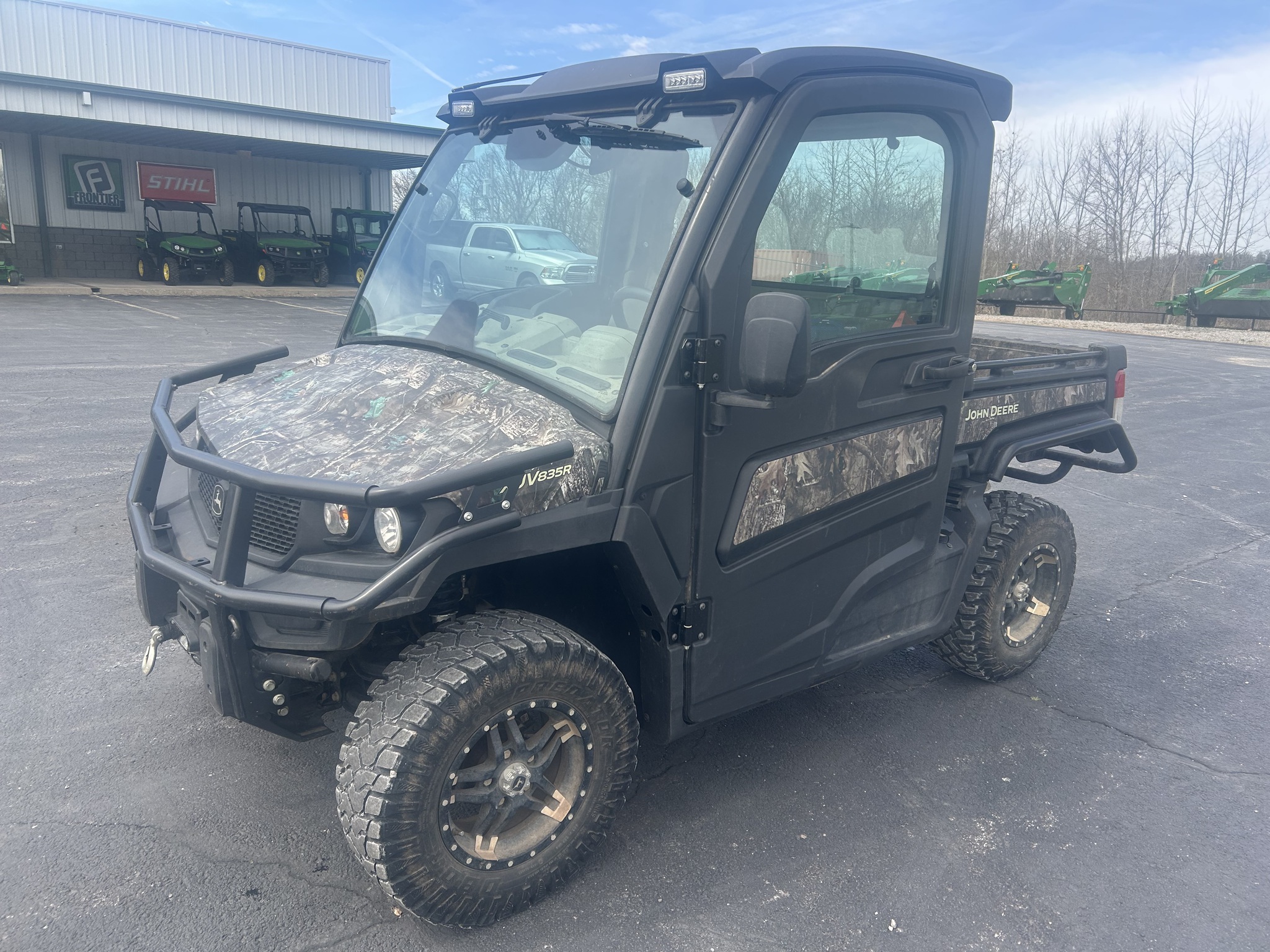  2024 John Deere XUV 835R at Heritage Tractor in Anderson, MO