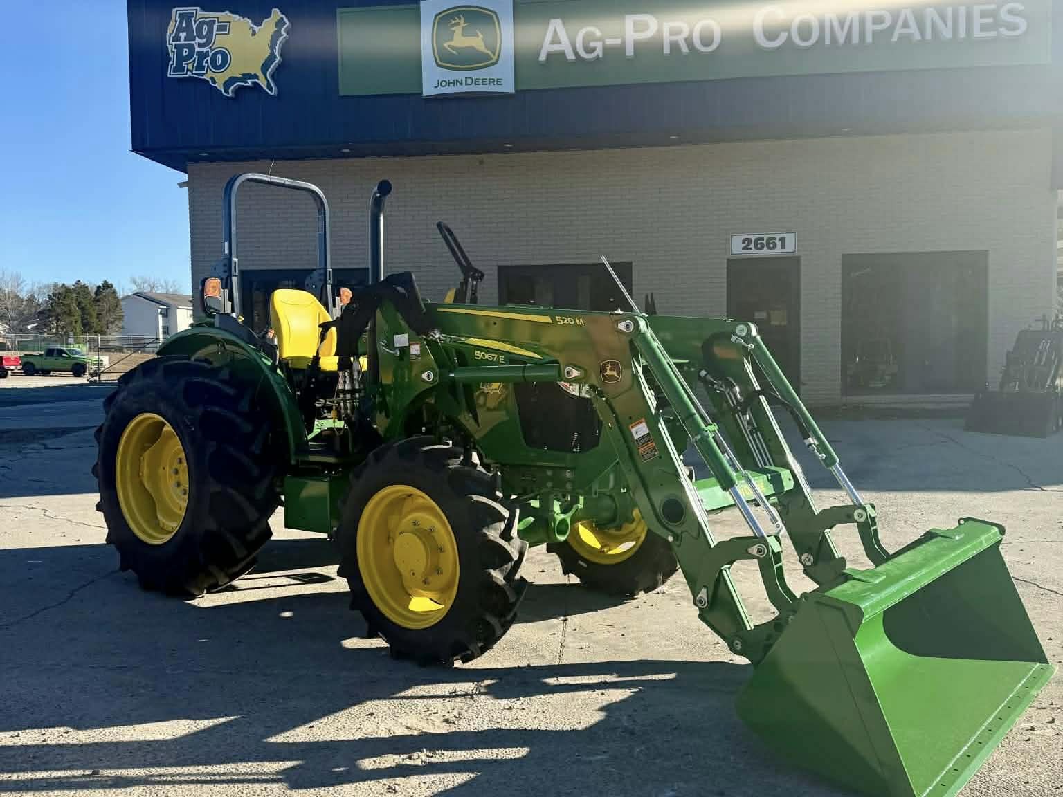 2025 John Deere 5067E Image 1