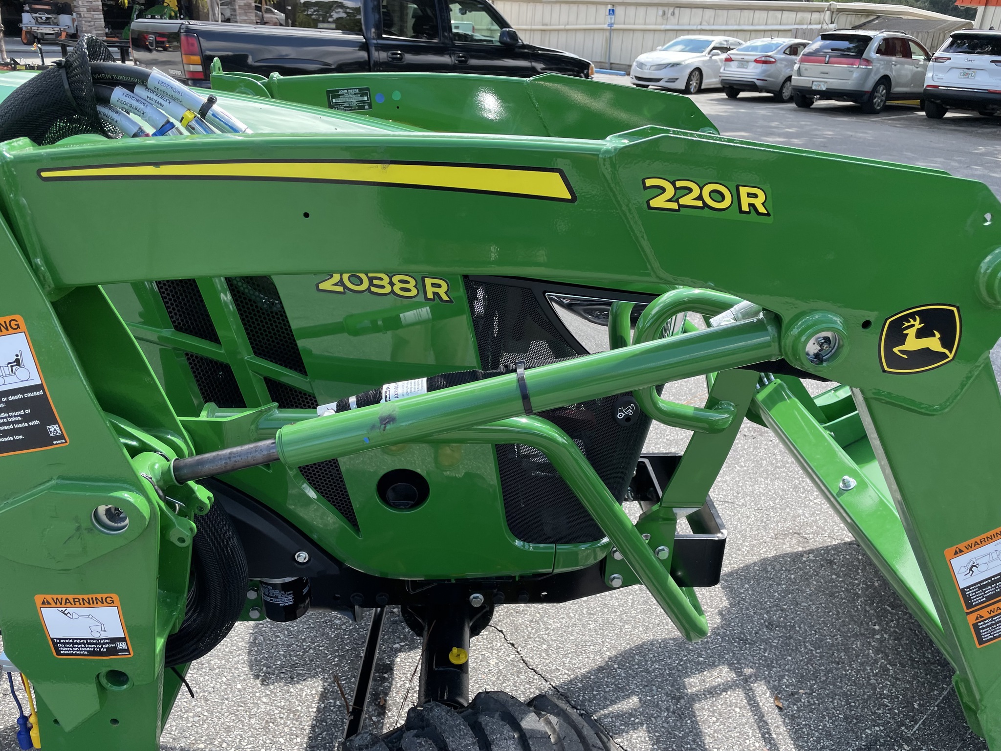 2025 John Deere 2038R Image 5