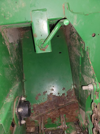 Photo of 2009 John Deere 630