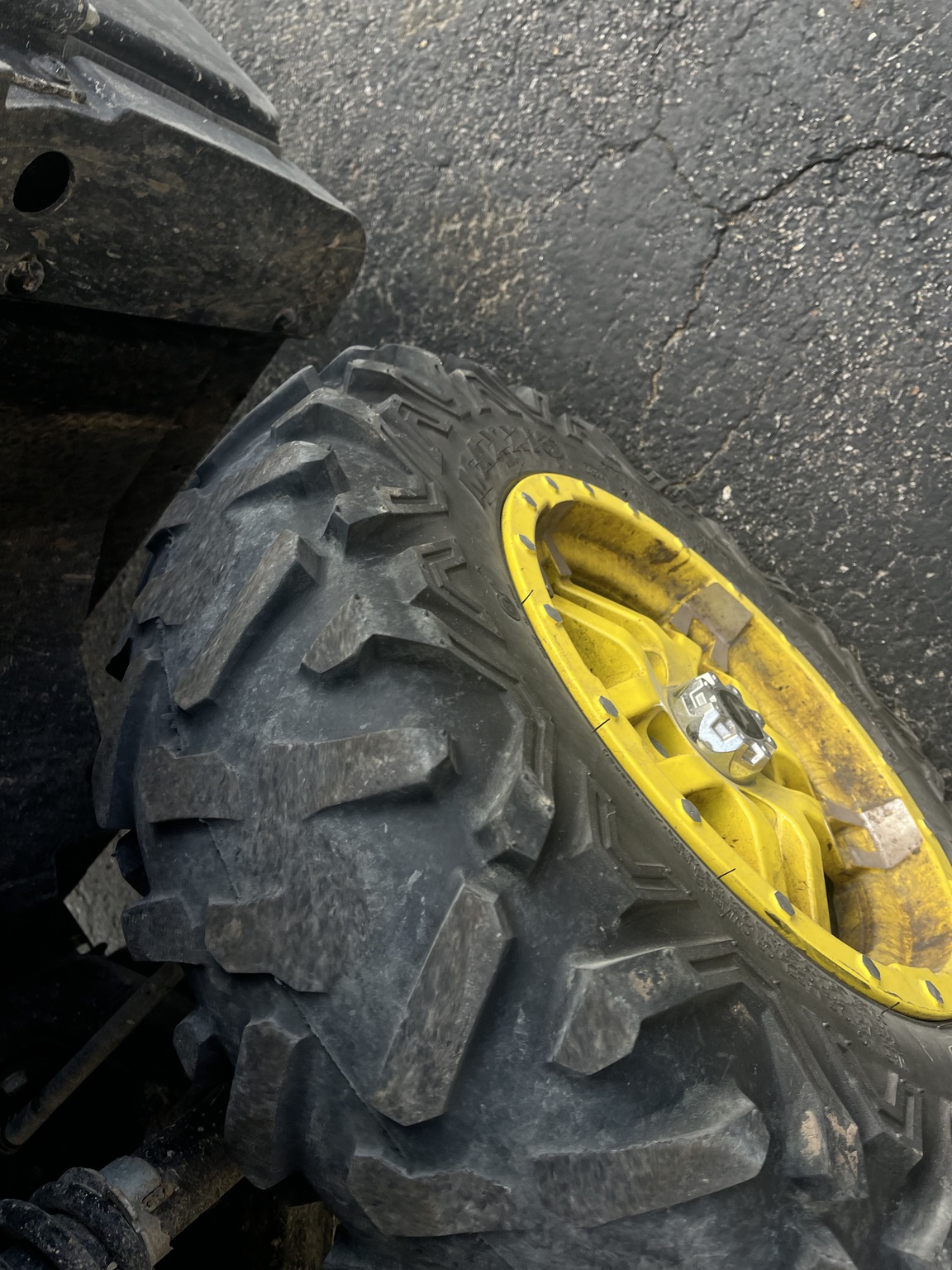  2022 John Deere XUV 835R at Heritage Tractor in Princeton, IL
