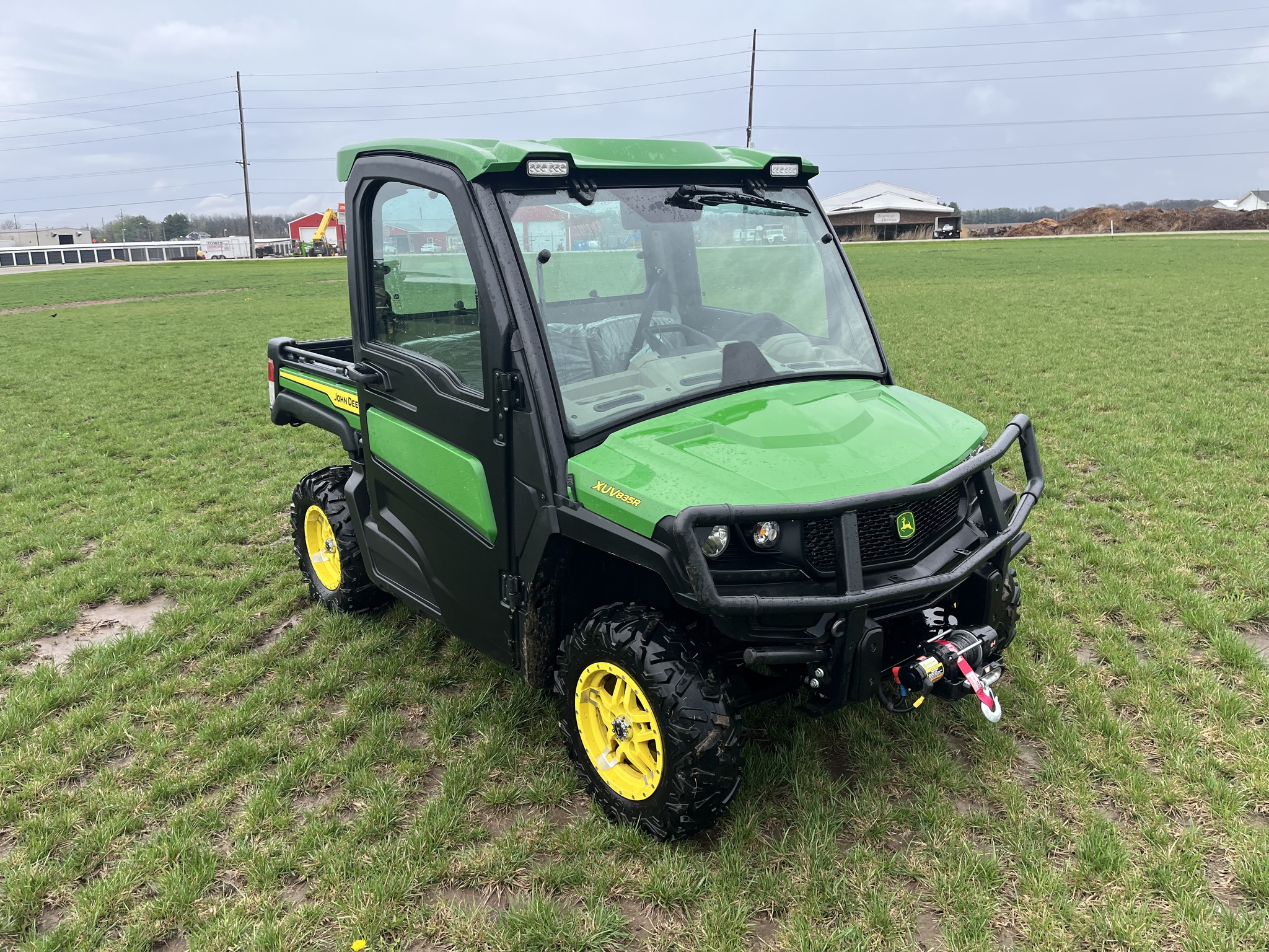  2022 John Deere XUV 835R at Heritage Tractor in Princeton, IL