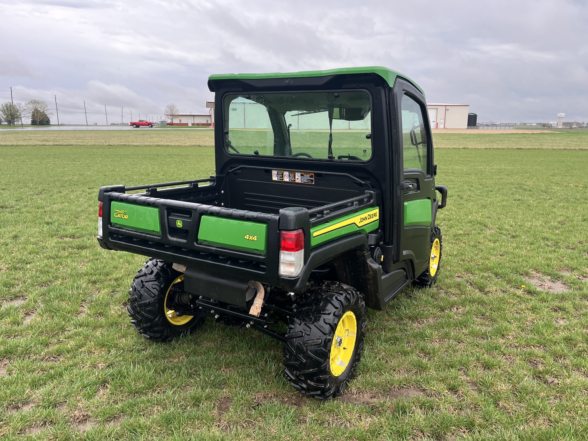  2022 John Deere XUV 835R at Heritage Tractor in Princeton, IL