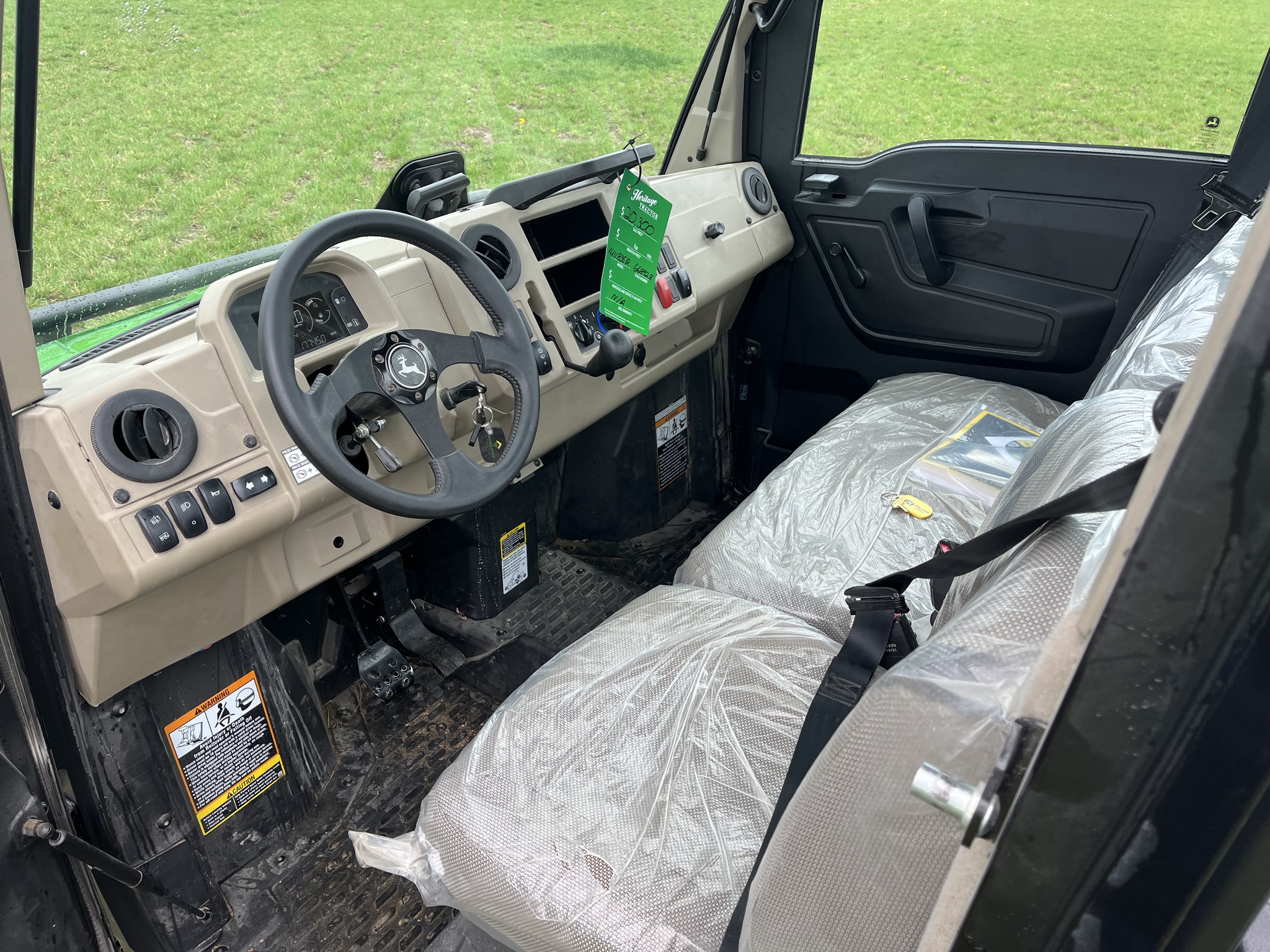  2022 John Deere XUV 835R at Heritage Tractor in Princeton, IL