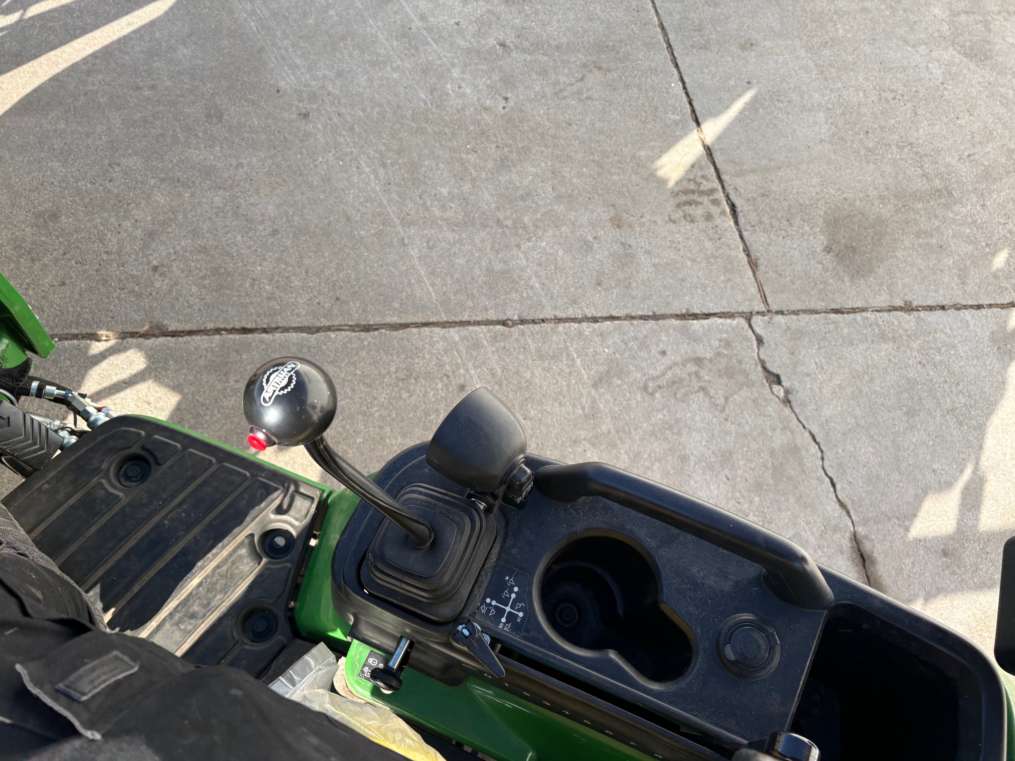 2019 John Deere 1025R Image 13