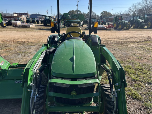 2022 John Deere 3035D Photo 1