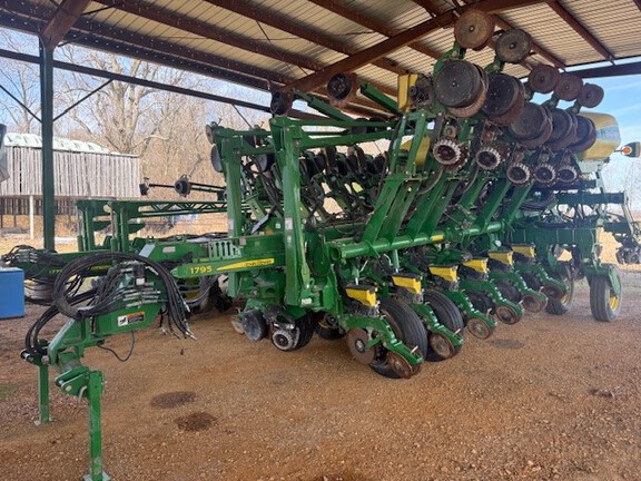 Photo of 2019 John Deere 1795