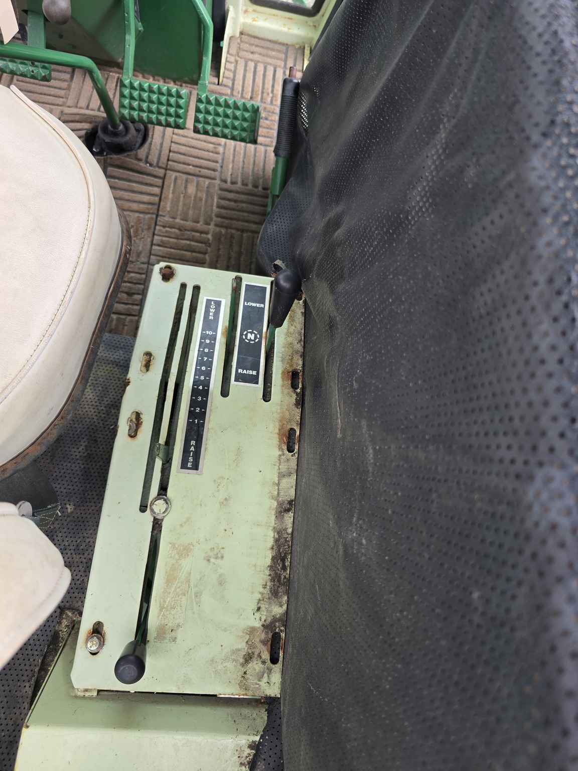 1973 Oliver 1855 Image 23
