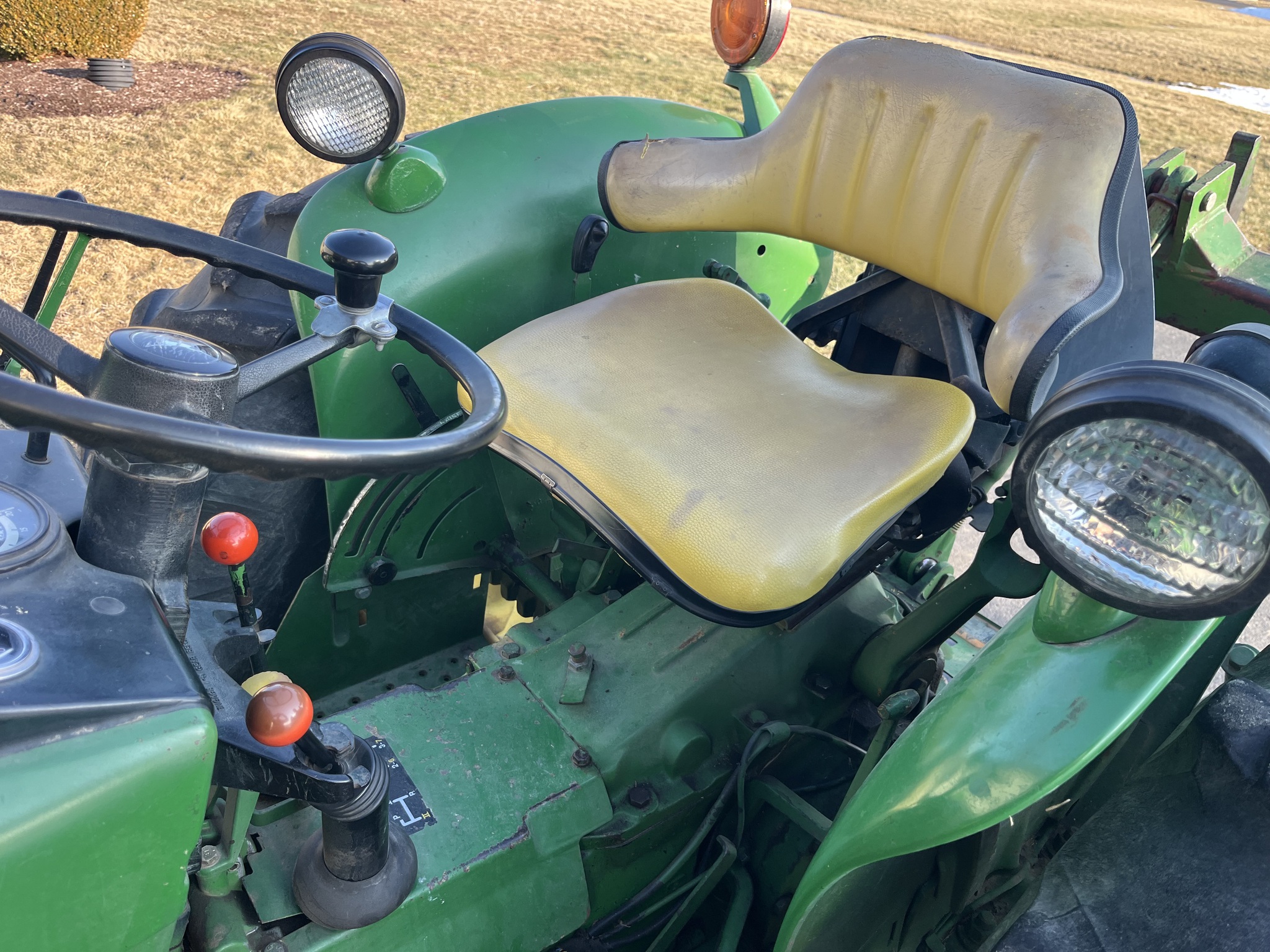 1980 John Deere 2240 Image 2