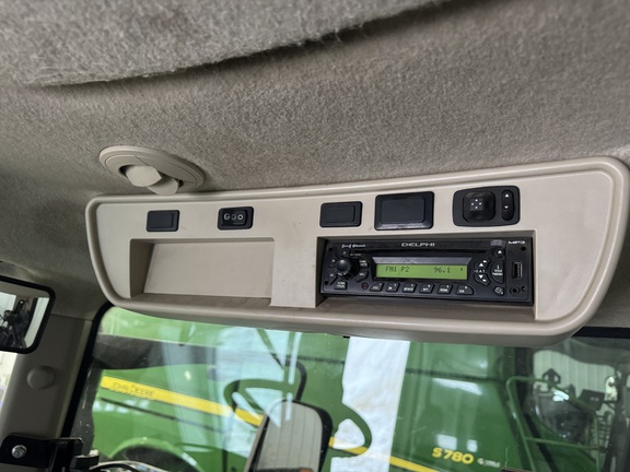 2013 John Deere 8335R - Photo4