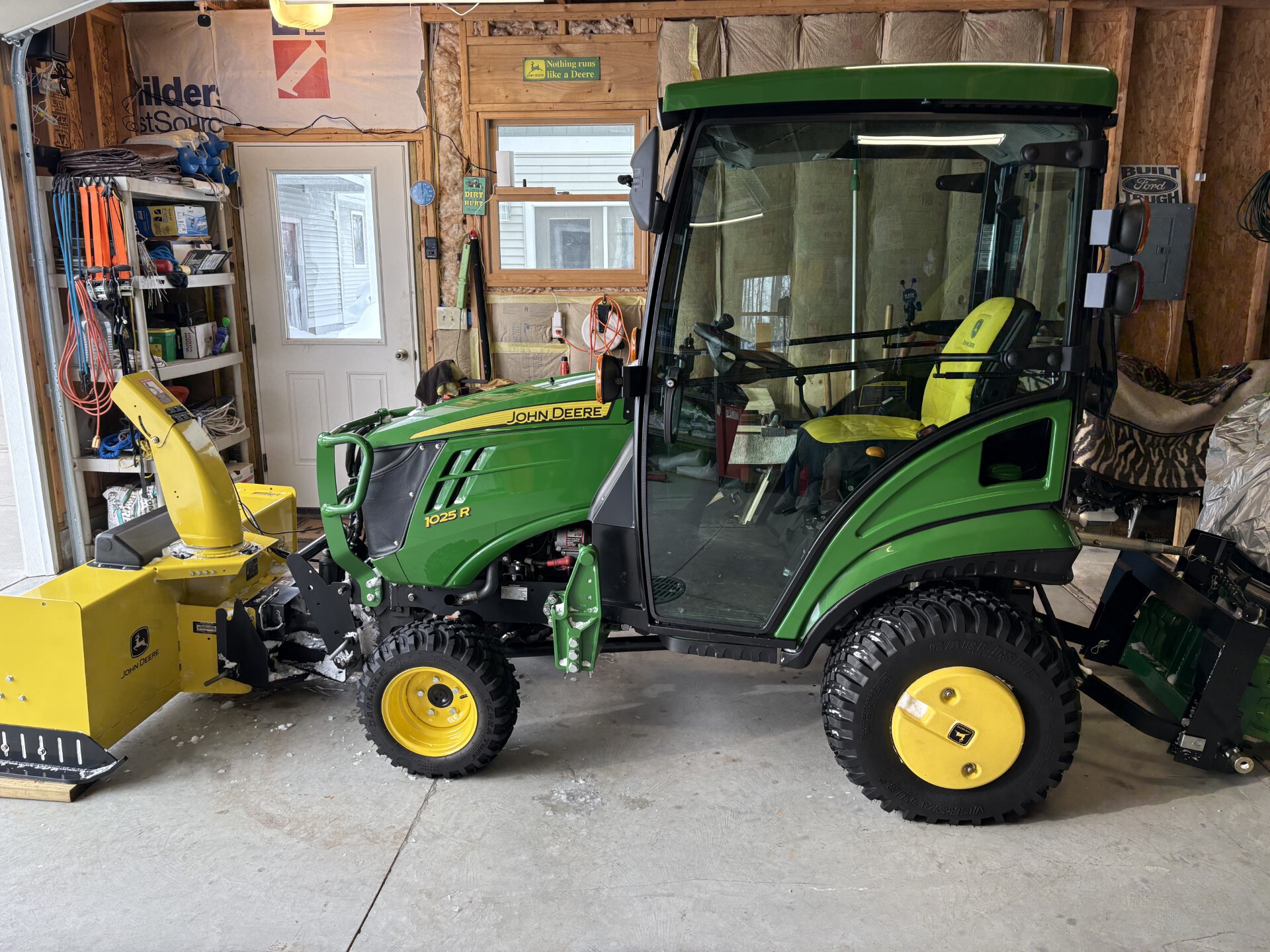 2018 John Deere 1025R