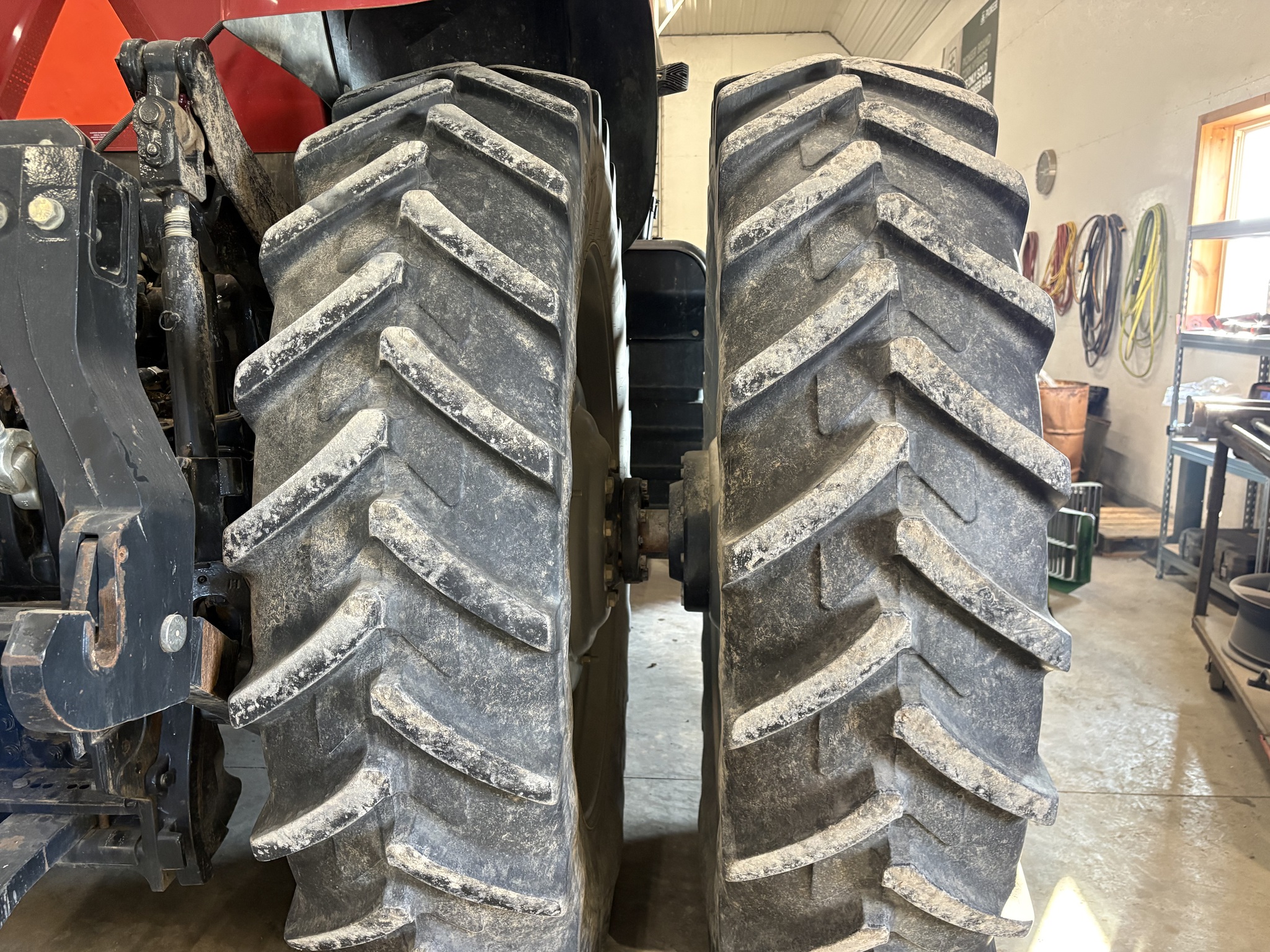 2013 Case IH Magnum 290 Image 10