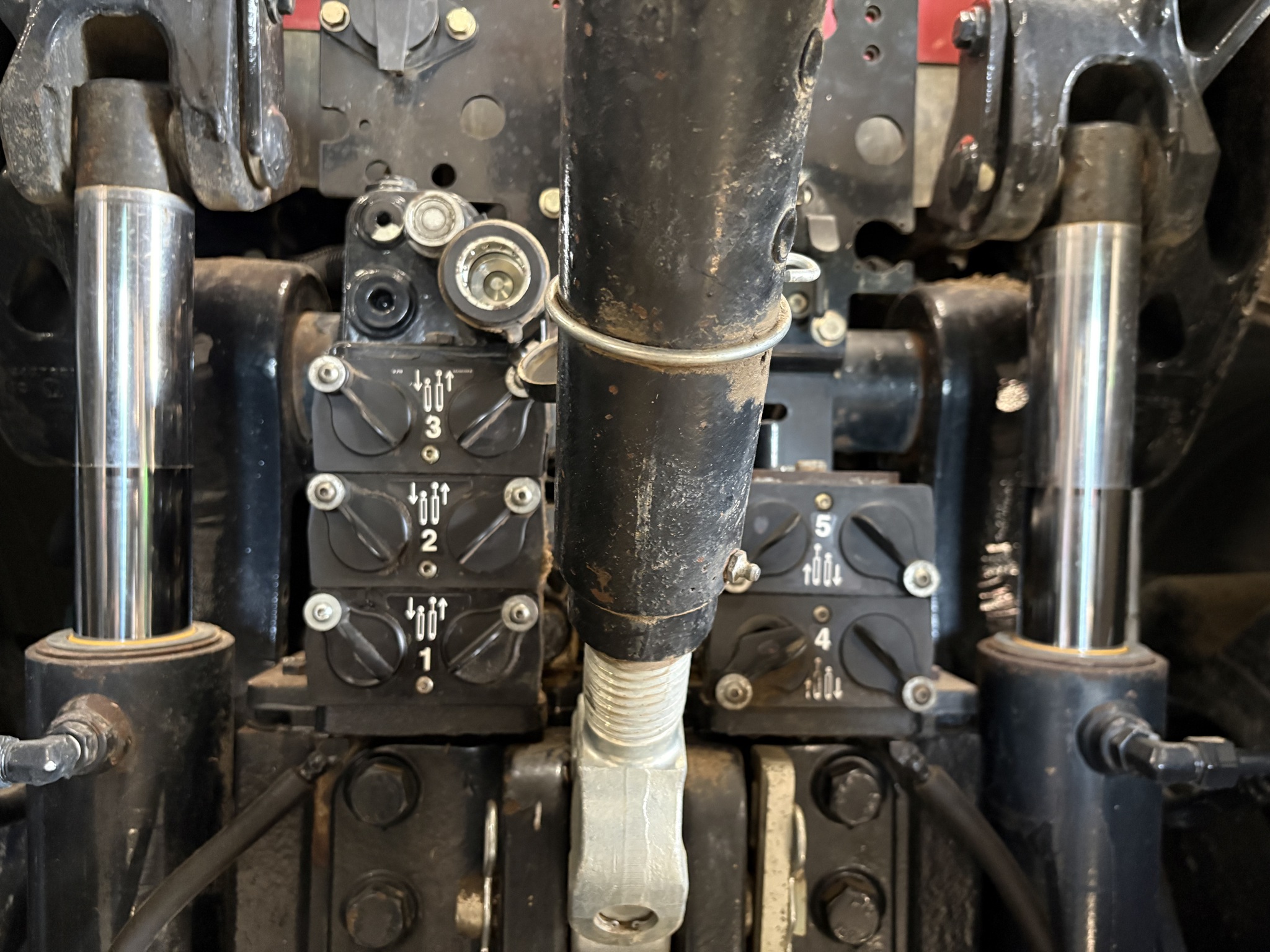 2013 Case IH Magnum 290 Image 15