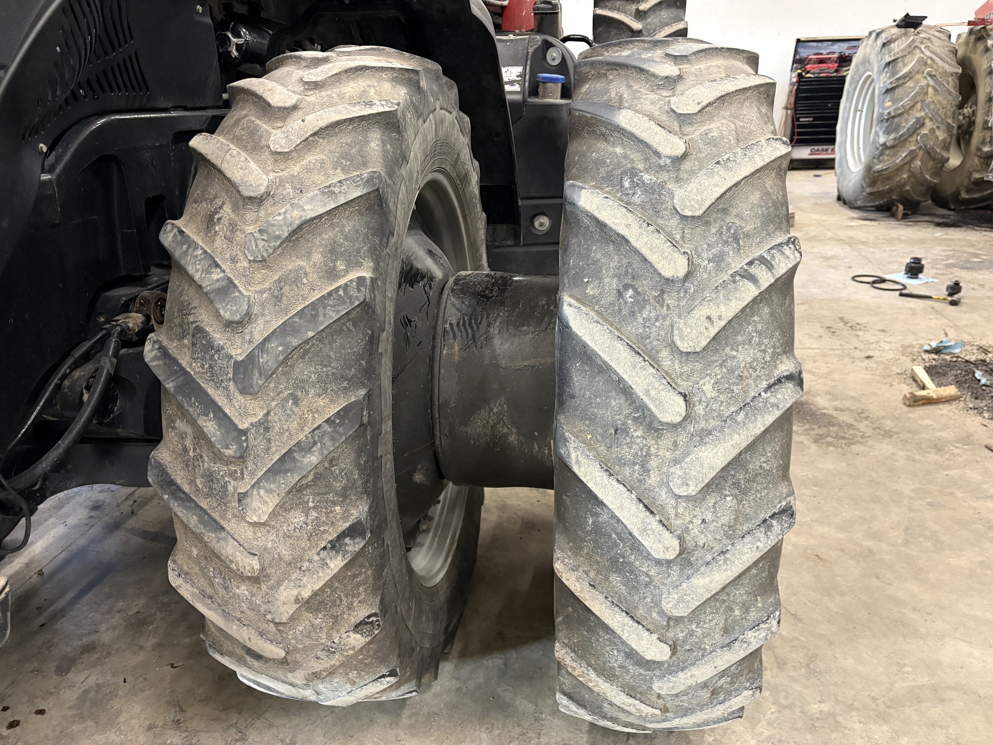 2013 Case IH Magnum 290 Image 8